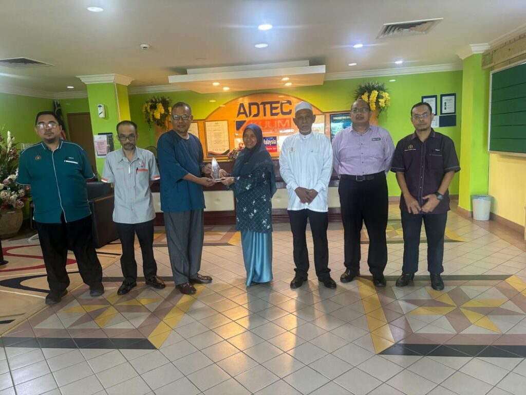 MESYUARAT KERJASAMA PPTEM KEDAH DAN PUSAT LATIHAN TEKNOLOGI TINGGI (ADTEC) KULIM